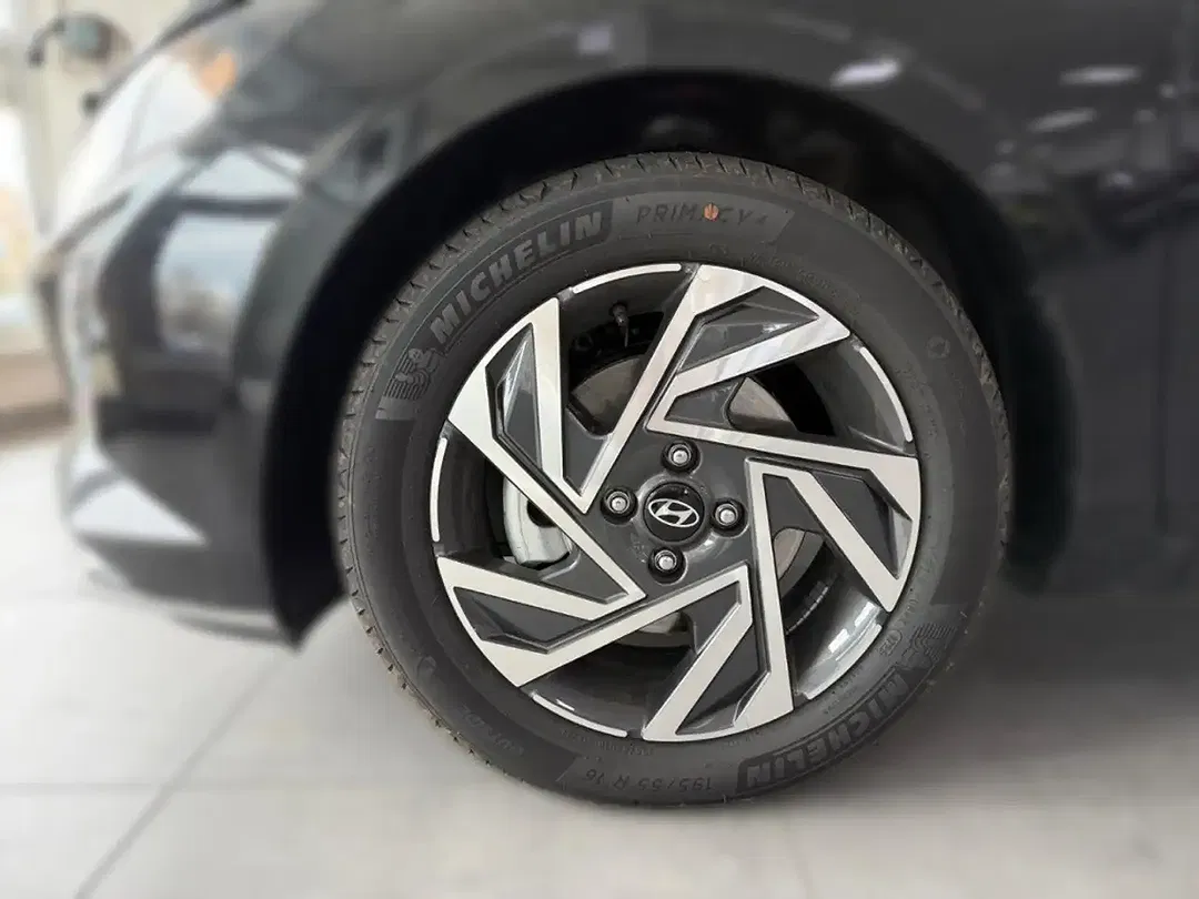 Hyundai i20 - Thumbnail 6