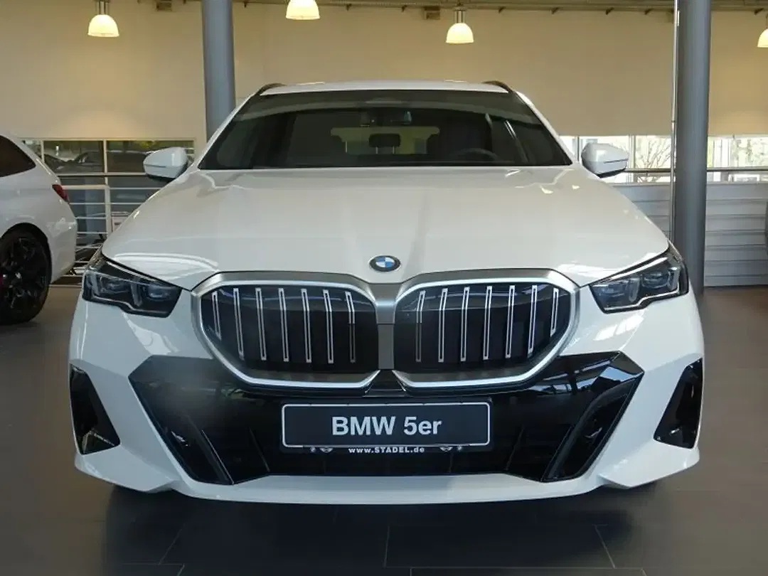 BMW 520 - Thumbnail 3