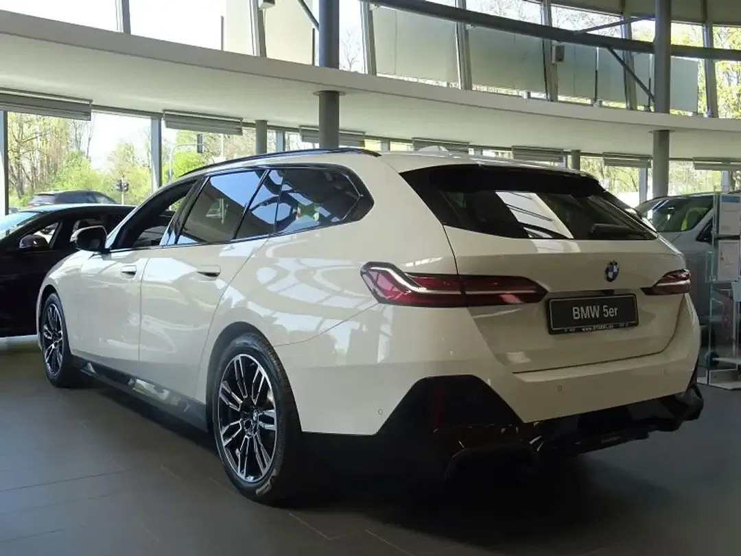BMW 520 - Thumbnail 4
