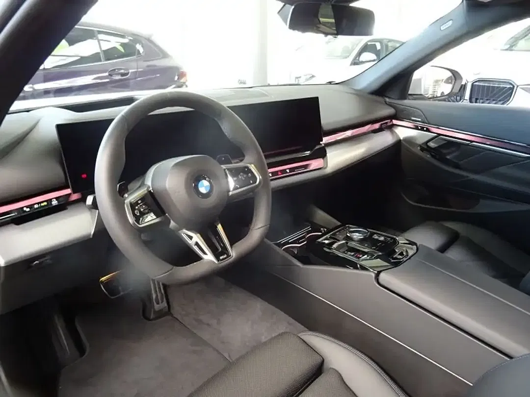 BMW 520 - Thumbnail 7