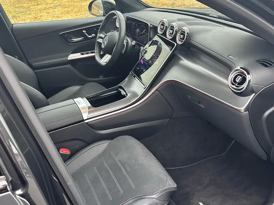 Mercedes-Benz GLC 220 - Thumbnail 13