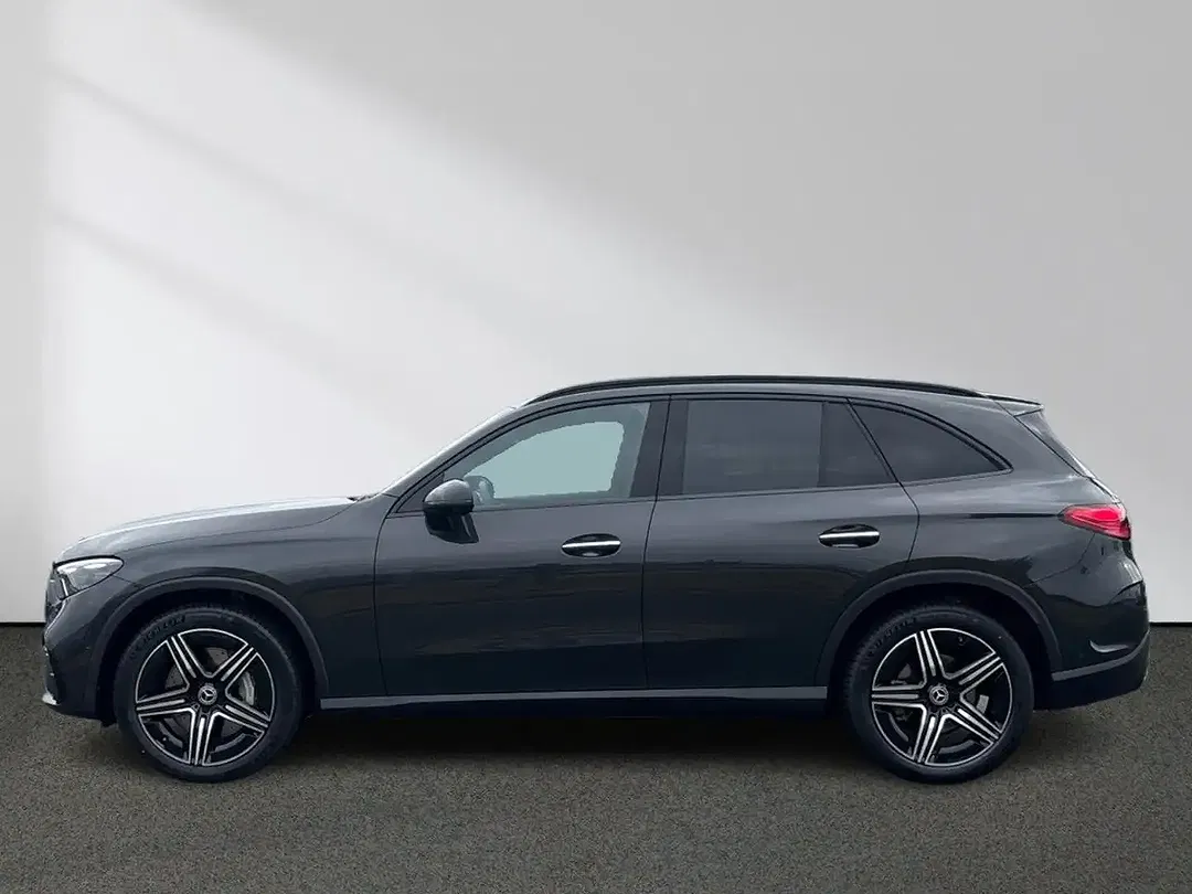 Mercedes-Benz GLC 220 - Thumbnail 2