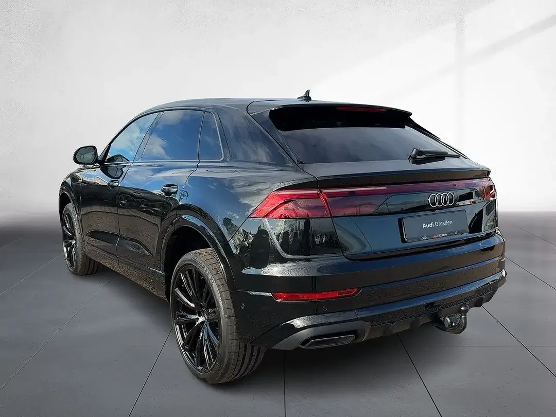 Audi Q8 - Thumbnail 2
