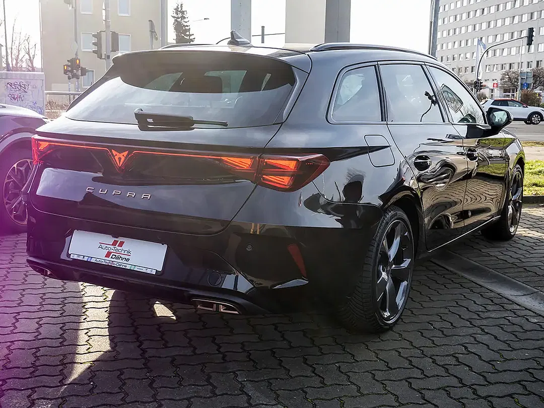 CUPRA Leon - Thumbnail 3