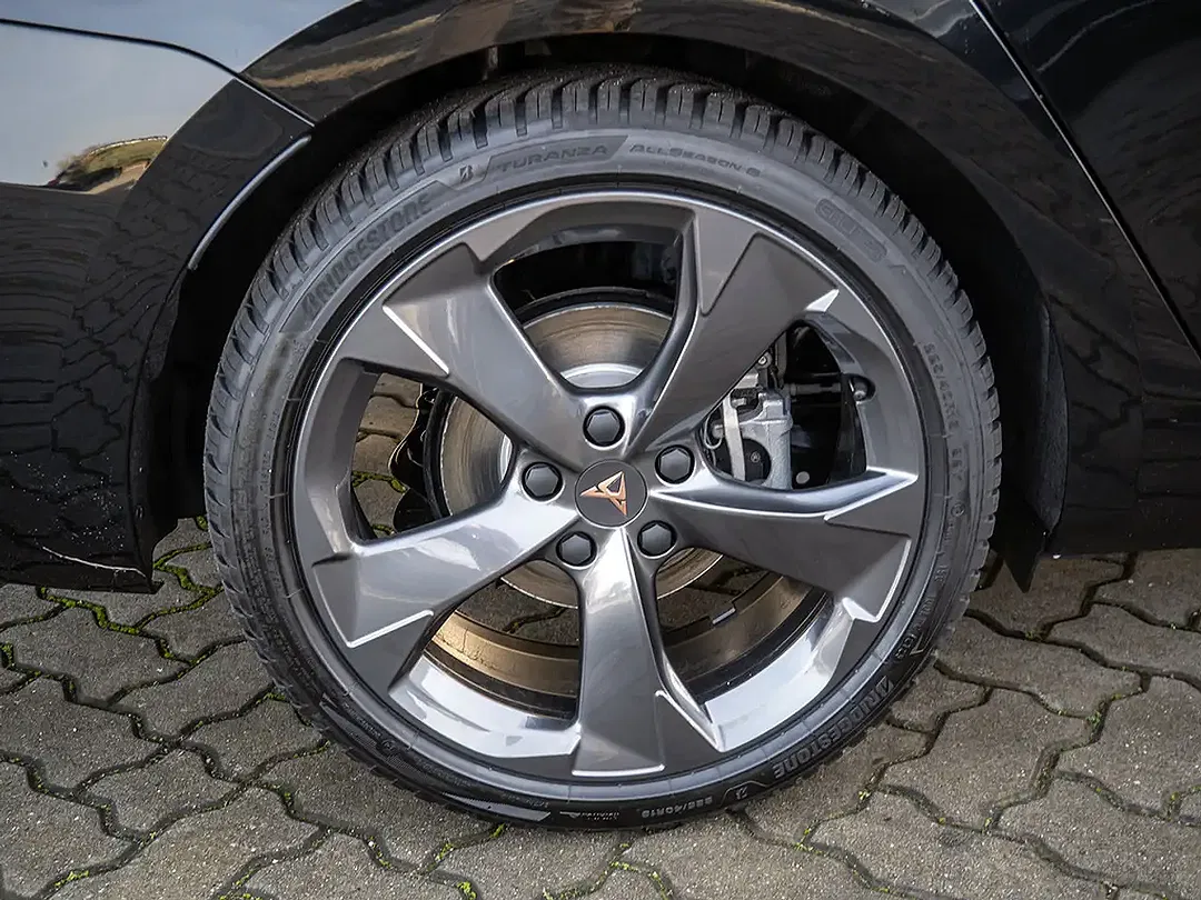 CUPRA Leon - Thumbnail 5