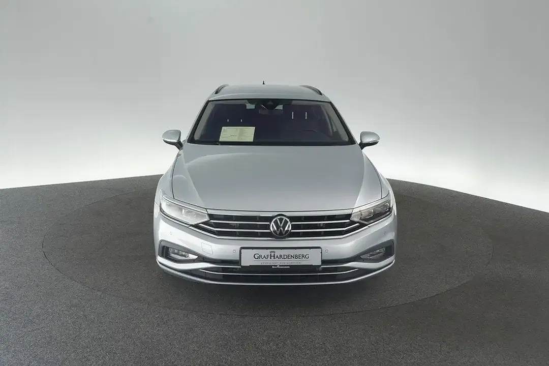 Volkswagen Passat Variant - Thumbnail 3