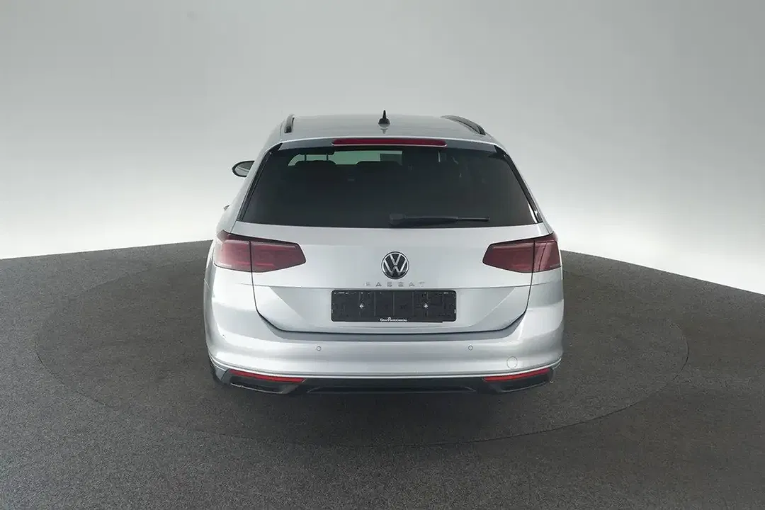 Volkswagen Passat Variant - Thumbnail 4