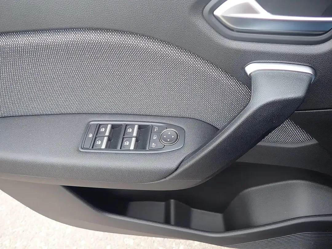 Renault Captur - Thumbnail 15