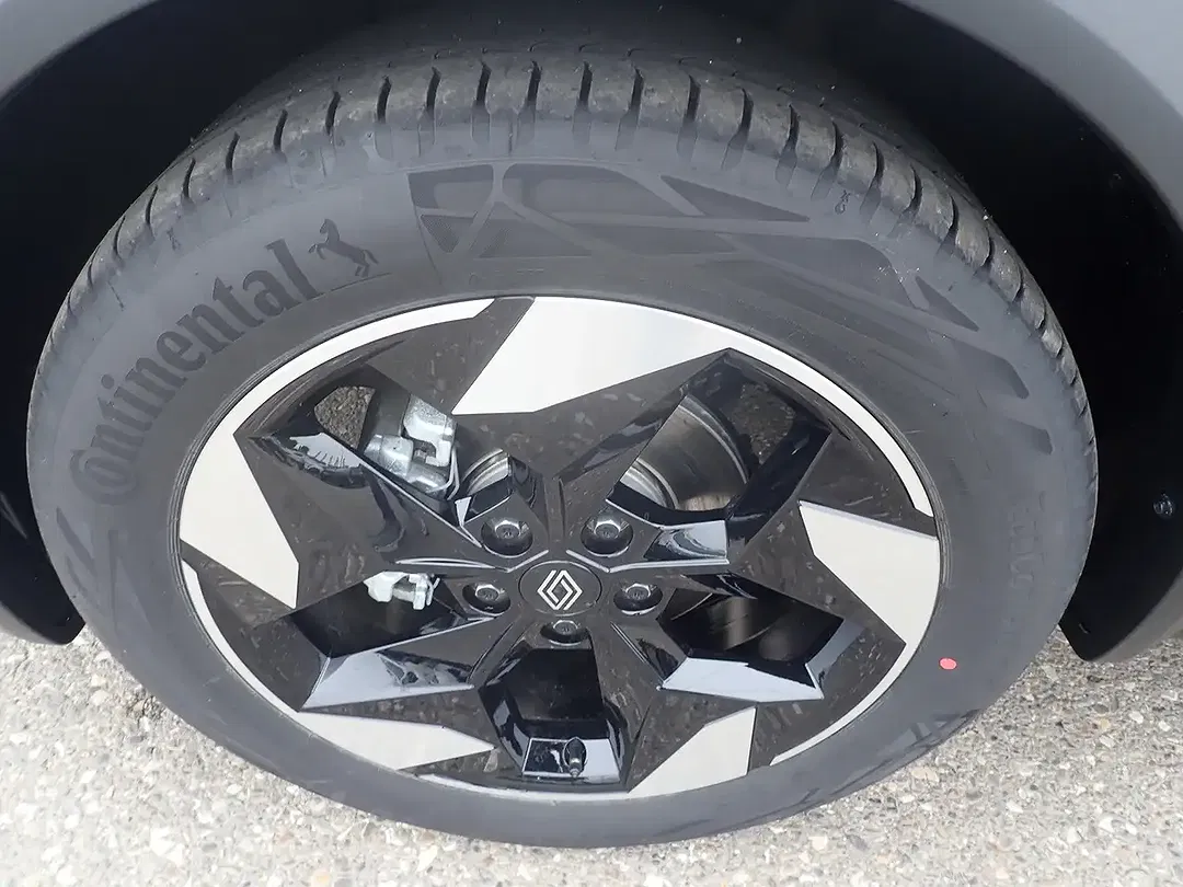 Renault Captur - Thumbnail 3