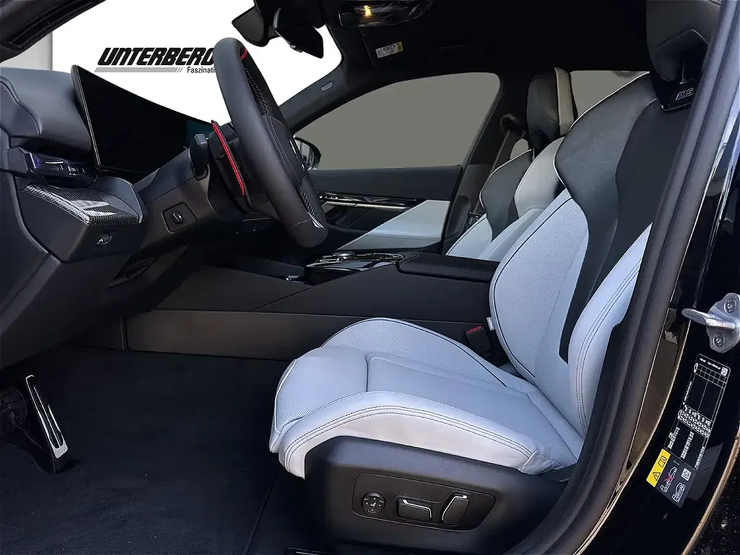 BMW M5 - Thumbnail 10