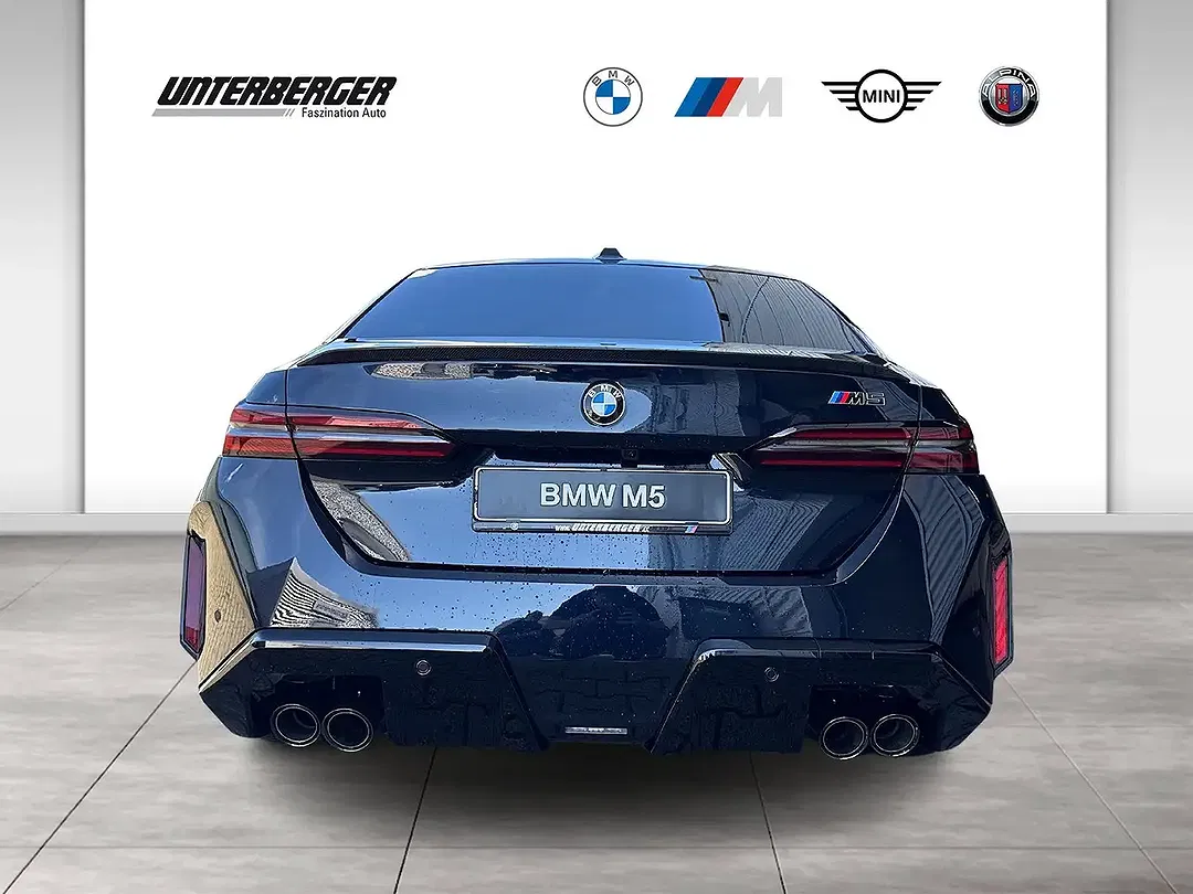 BMW M5 - Thumbnail 5