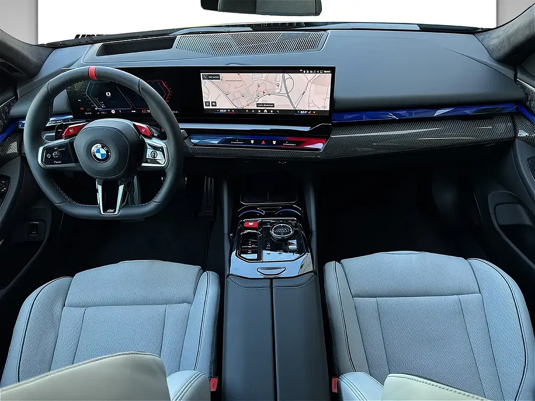 BMW M5 - Thumbnail 7