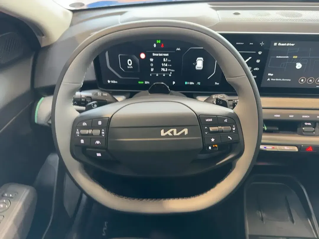 Kia EV4 - Thumbnail 10