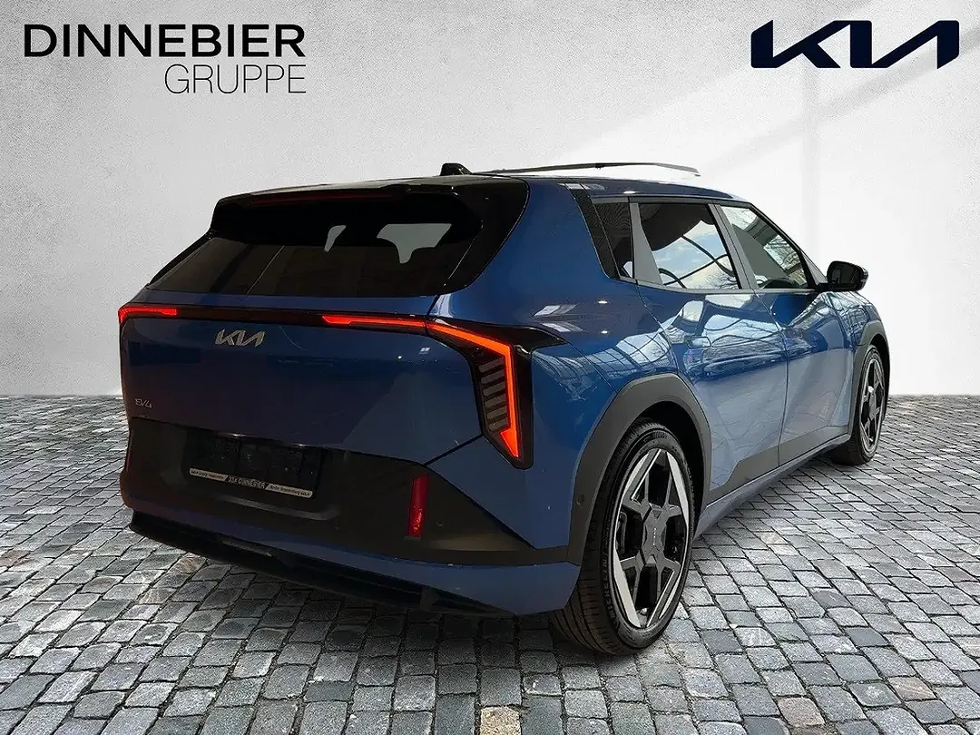 Kia EV4 - Thumbnail 3