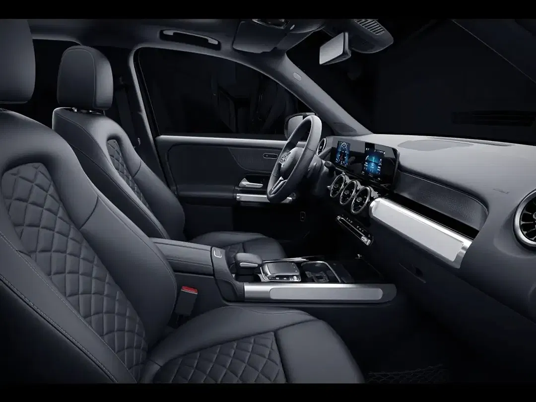 Mercedes-Benz GLB 200 - Thumbnail 10