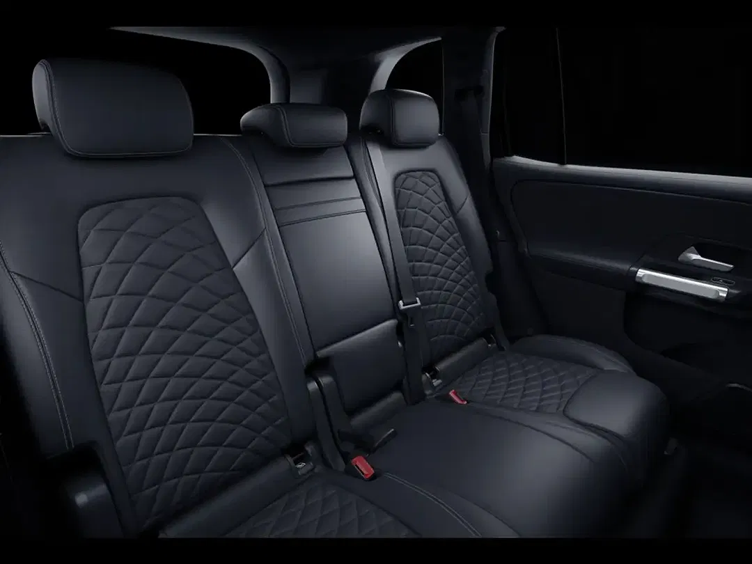 Mercedes-Benz GLB 200 - Thumbnail 11