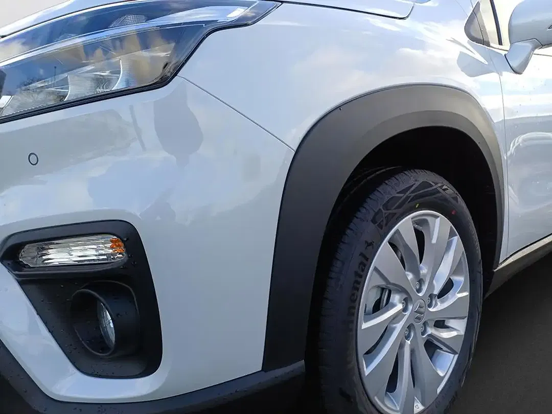 Suzuki SX4 S-Cross - Thumbnail 8