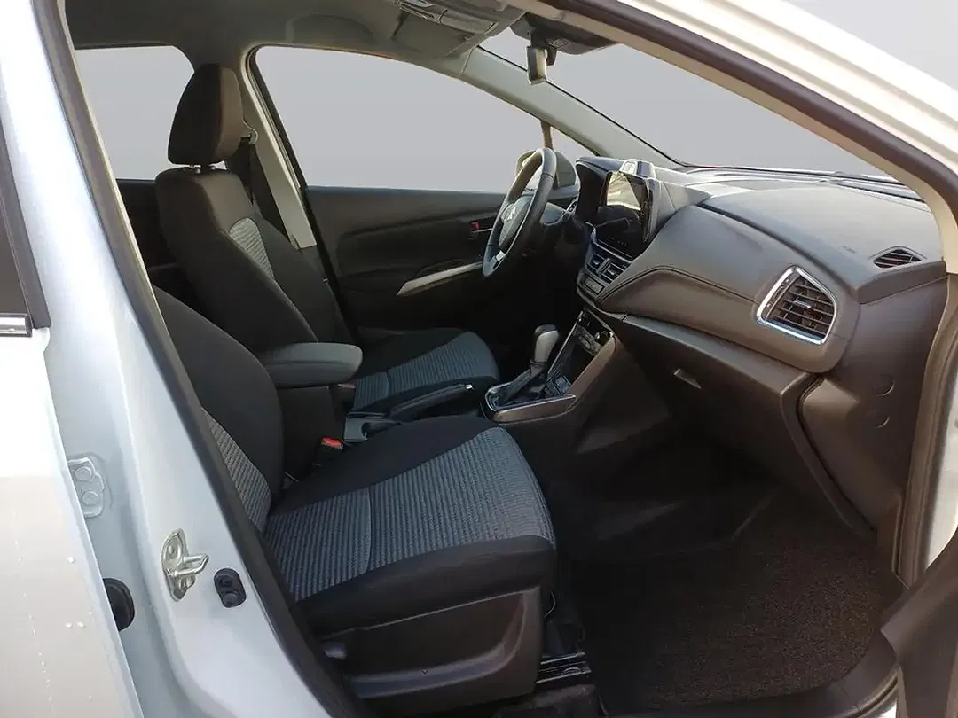 Suzuki SX4 S-Cross - Thumbnail 10