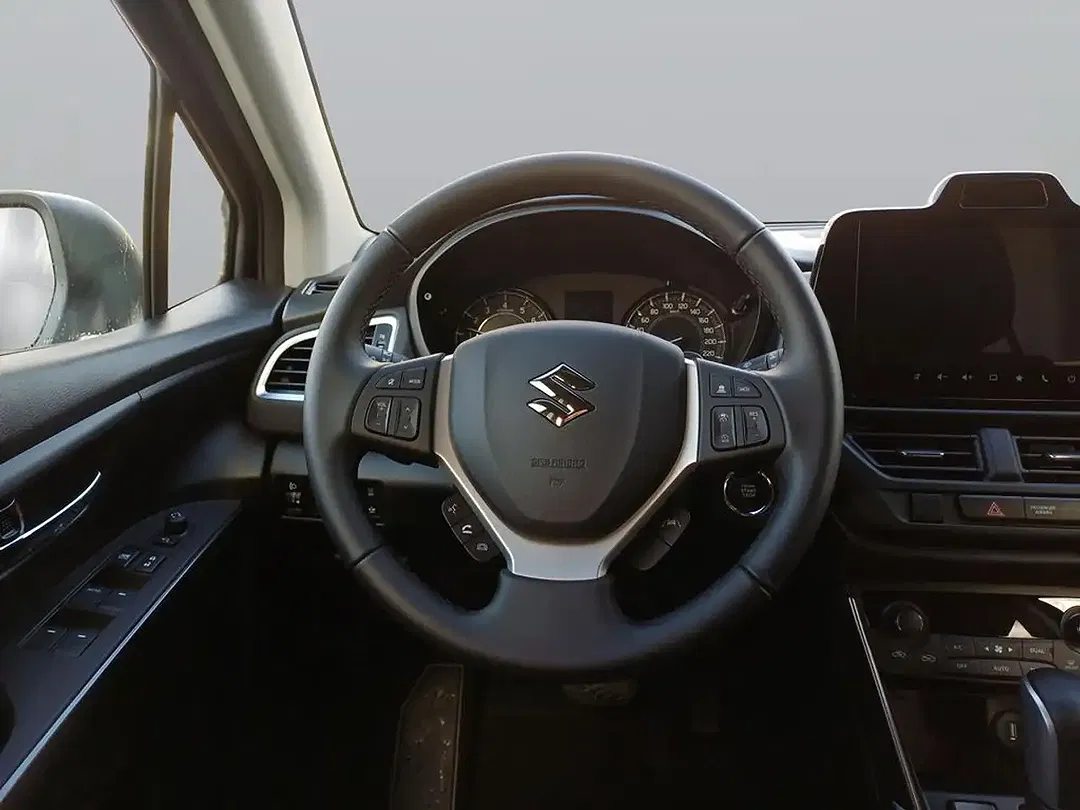 Suzuki SX4 S-Cross - Thumbnail 12
