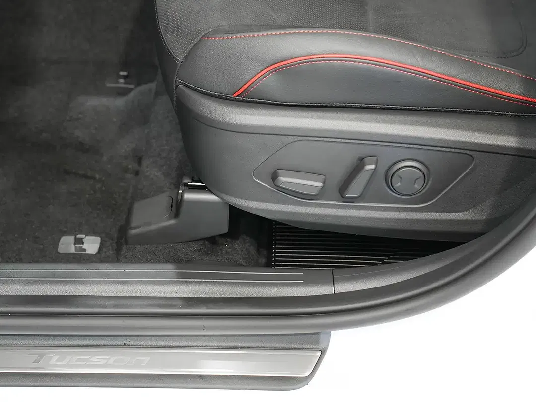Hyundai TUCSON - Thumbnail 6