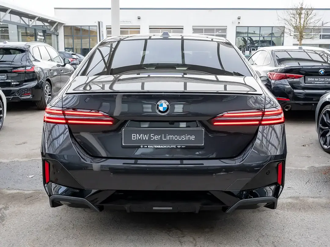 BMW 520 - Thumbnail 6