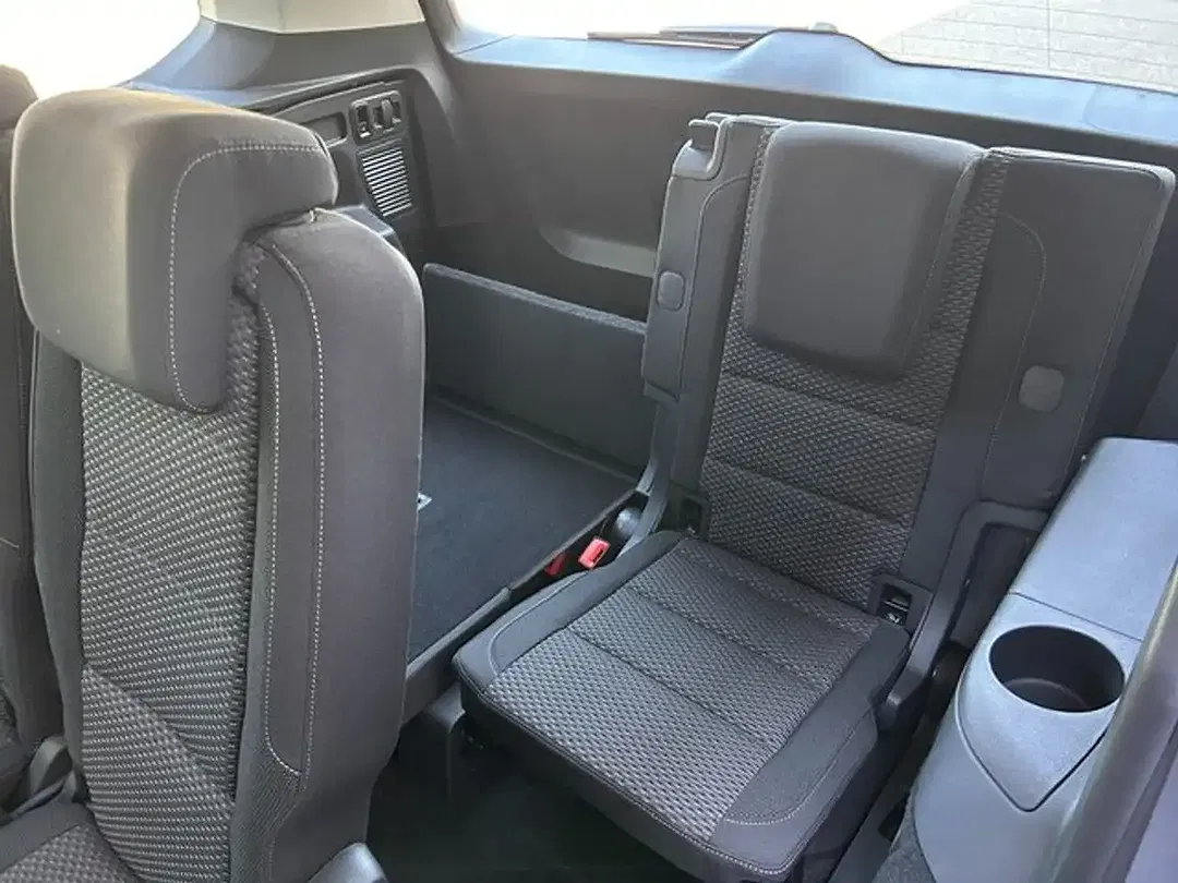 Volkswagen Touran - Thumbnail 14
