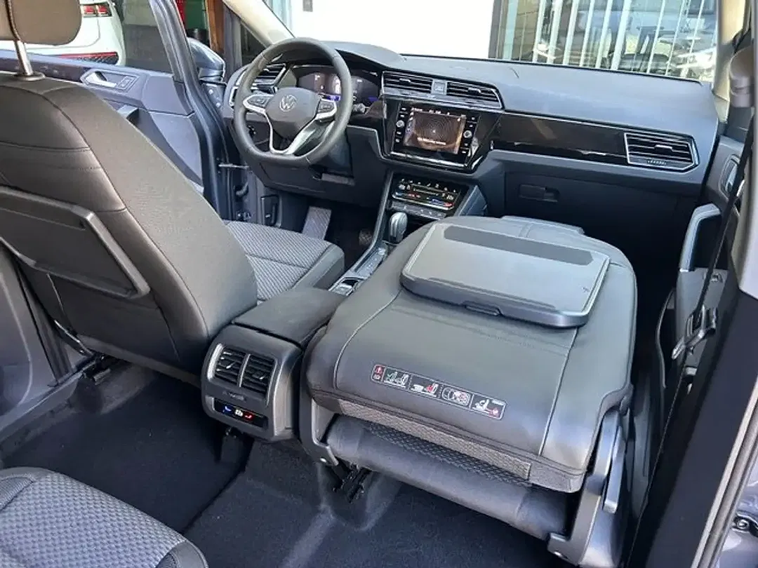 Volkswagen Touran - Thumbnail 15