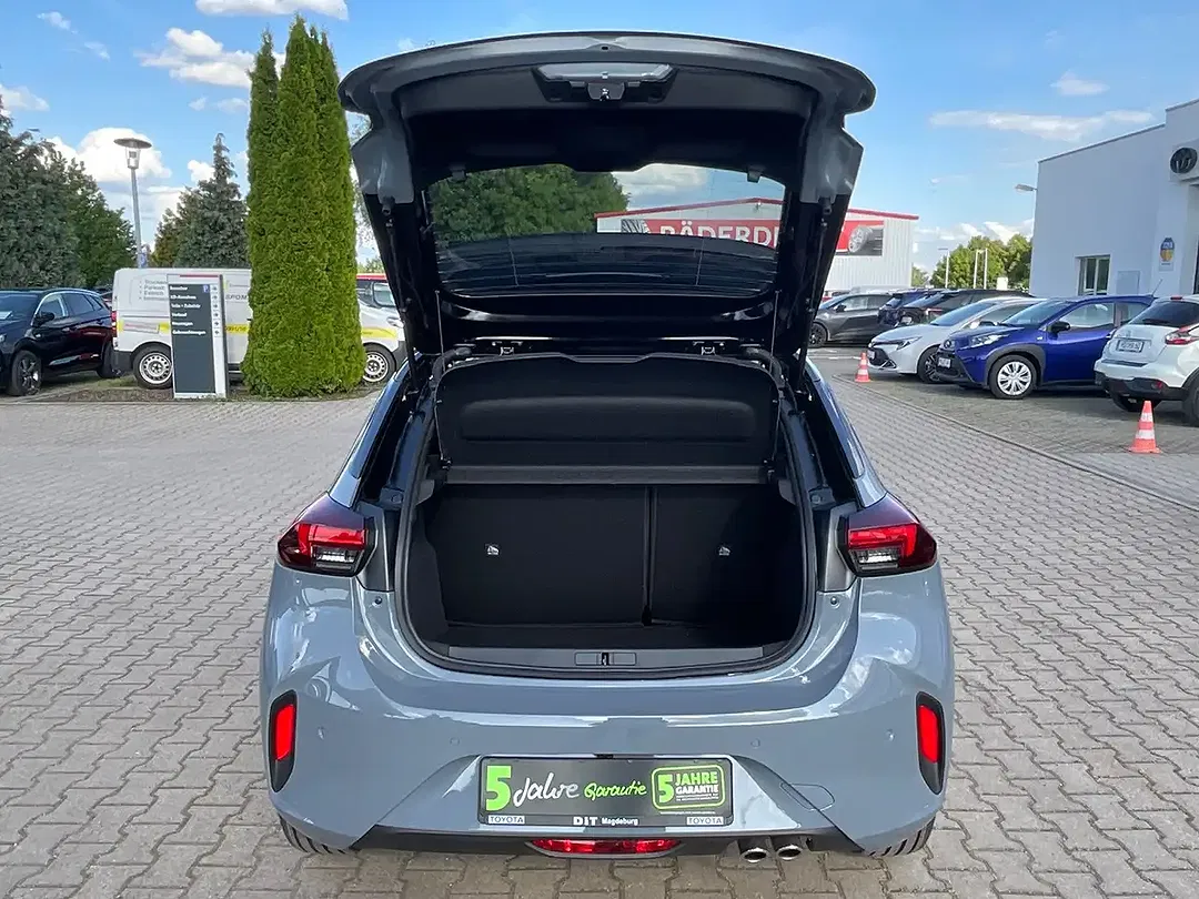 Opel Corsa - Thumbnail 13