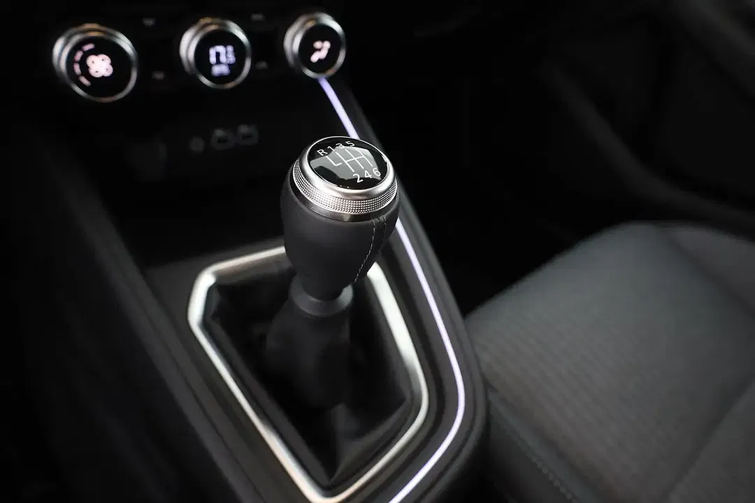 Renault Clio - Thumbnail 13