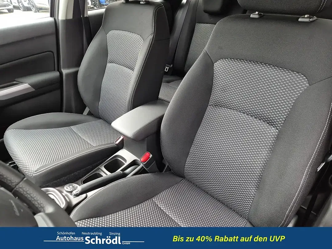 Suzuki Vitara - Thumbnail 12