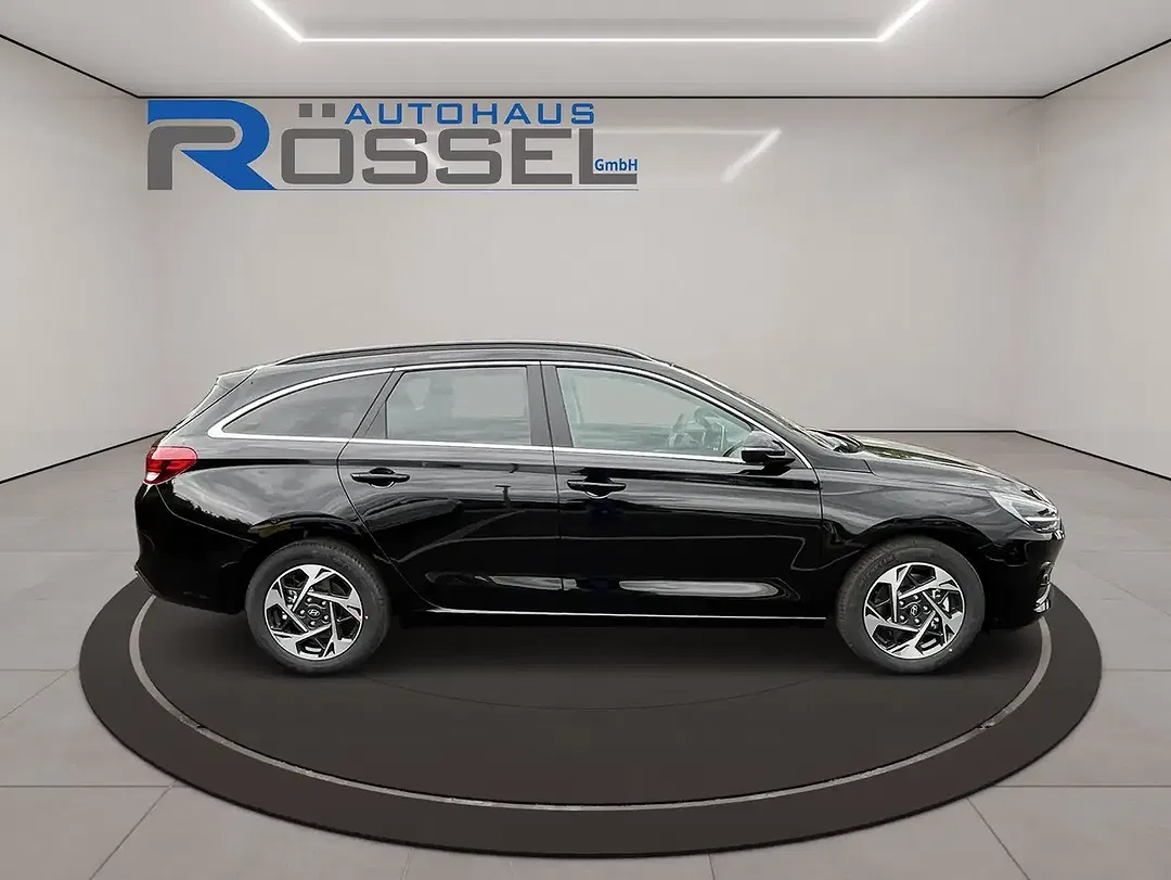 Hyundai i30 - Thumbnail 4