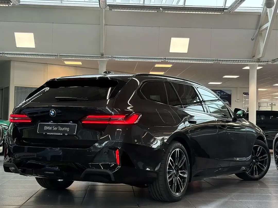 BMW 520 - Thumbnail 2