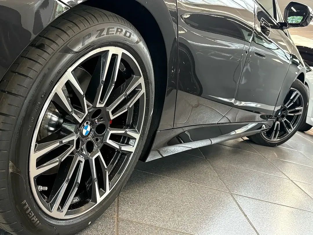 BMW 520 - Thumbnail 3