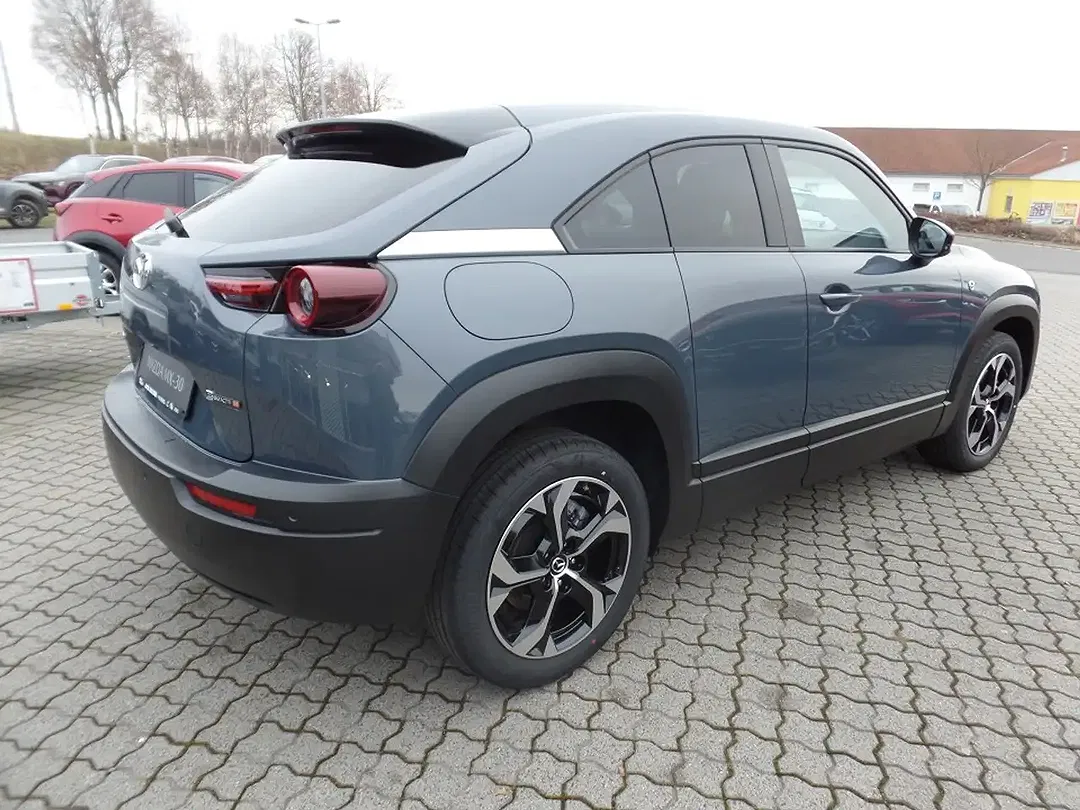 Mazda MX-30 - Thumbnail 11