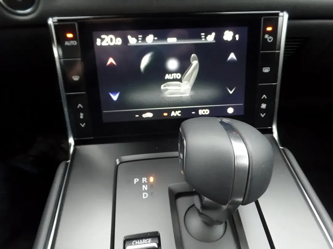 Mazda MX-30 - Thumbnail 6