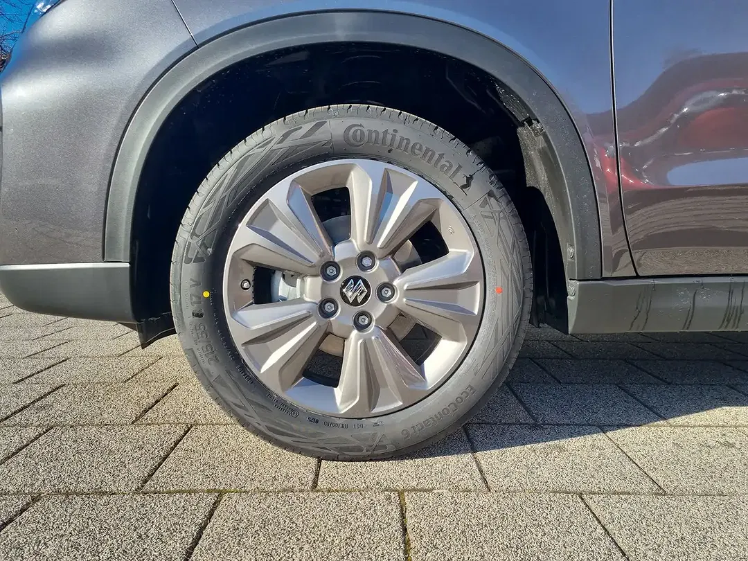 Suzuki Vitara - Thumbnail 10