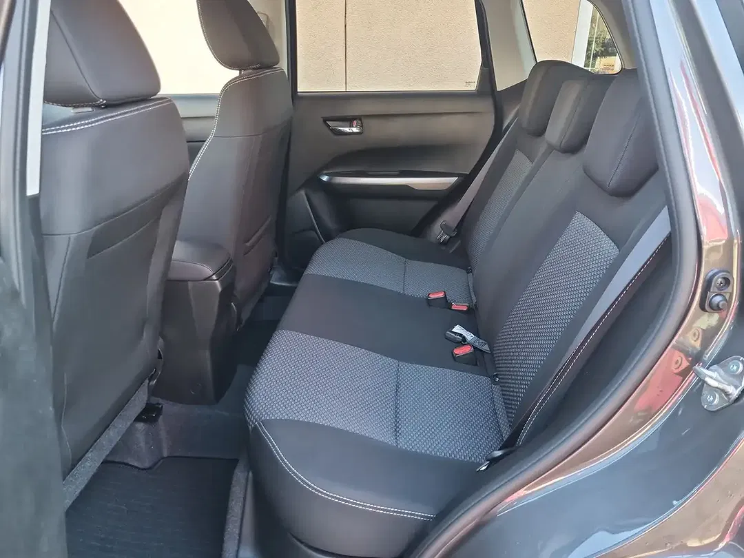 Suzuki Vitara - Thumbnail 15