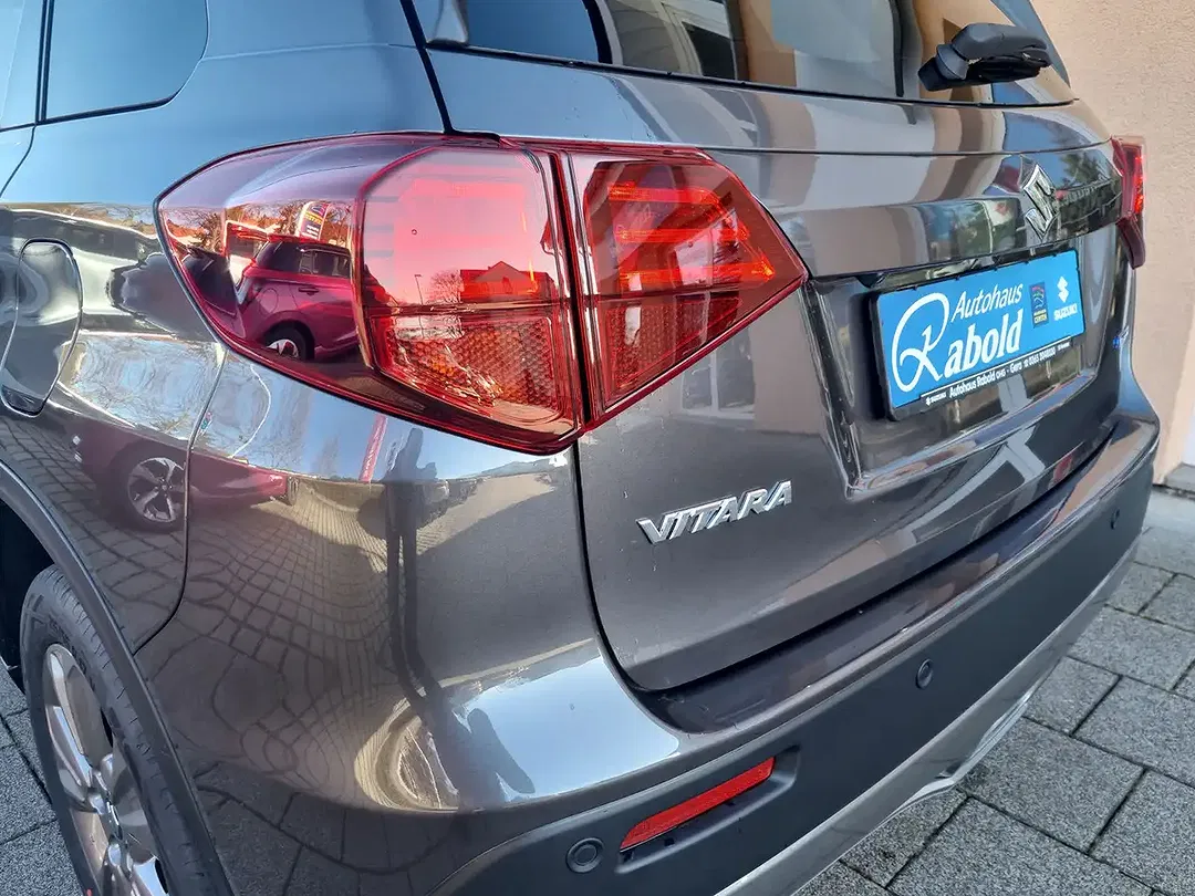 Suzuki Vitara - Thumbnail 22
