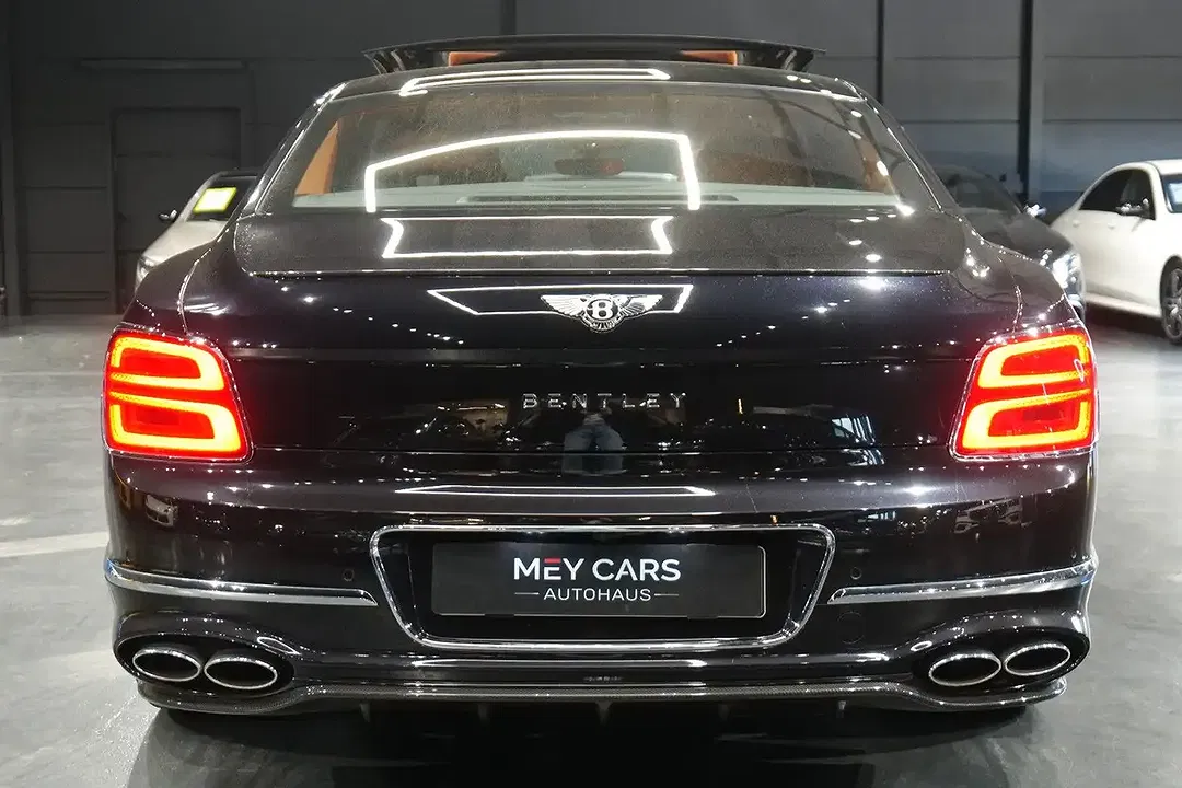 Bentley Flying Spur - Thumbnail 11