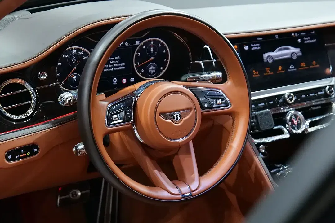 Bentley Flying Spur - Thumbnail 13