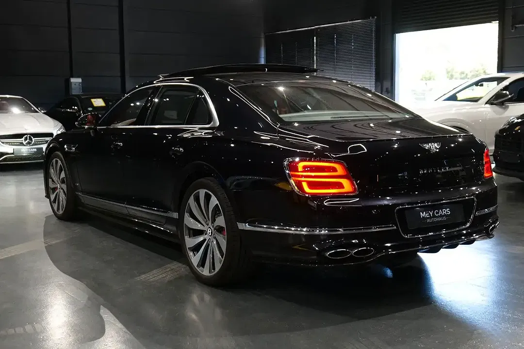 Bentley Flying Spur - Thumbnail 6
