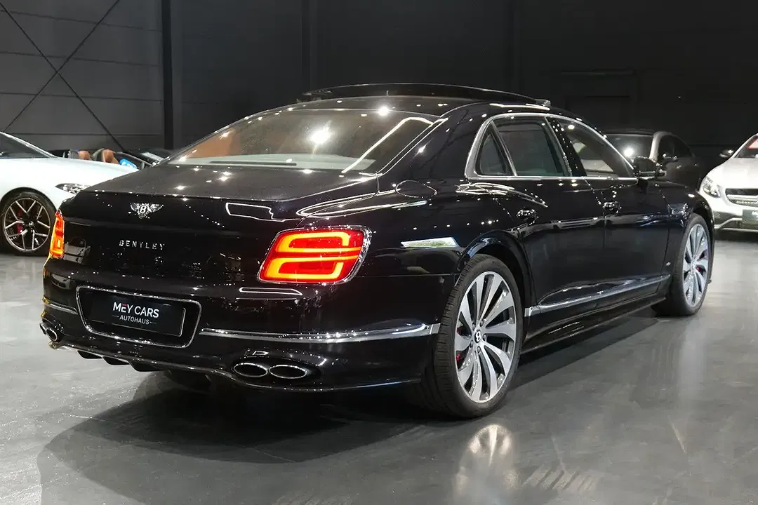Bentley Flying Spur - Thumbnail 8