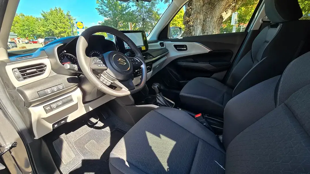 Suzuki Swift - Thumbnail 9