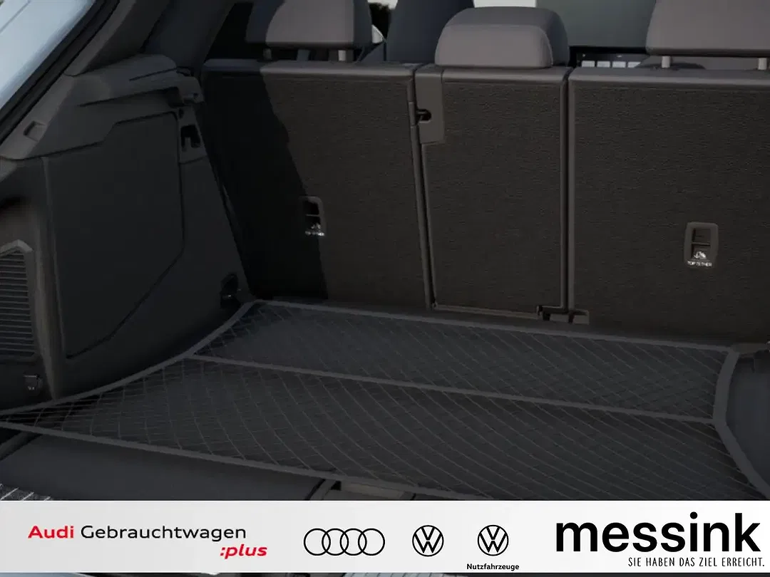Audi Q3 - Thumbnail 1