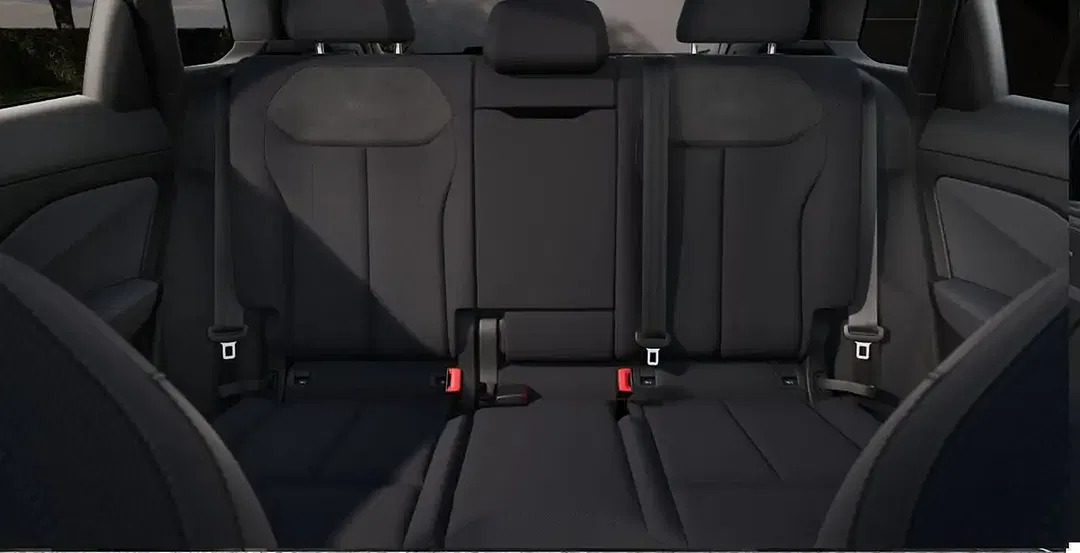 Audi Q3 - Thumbnail 4