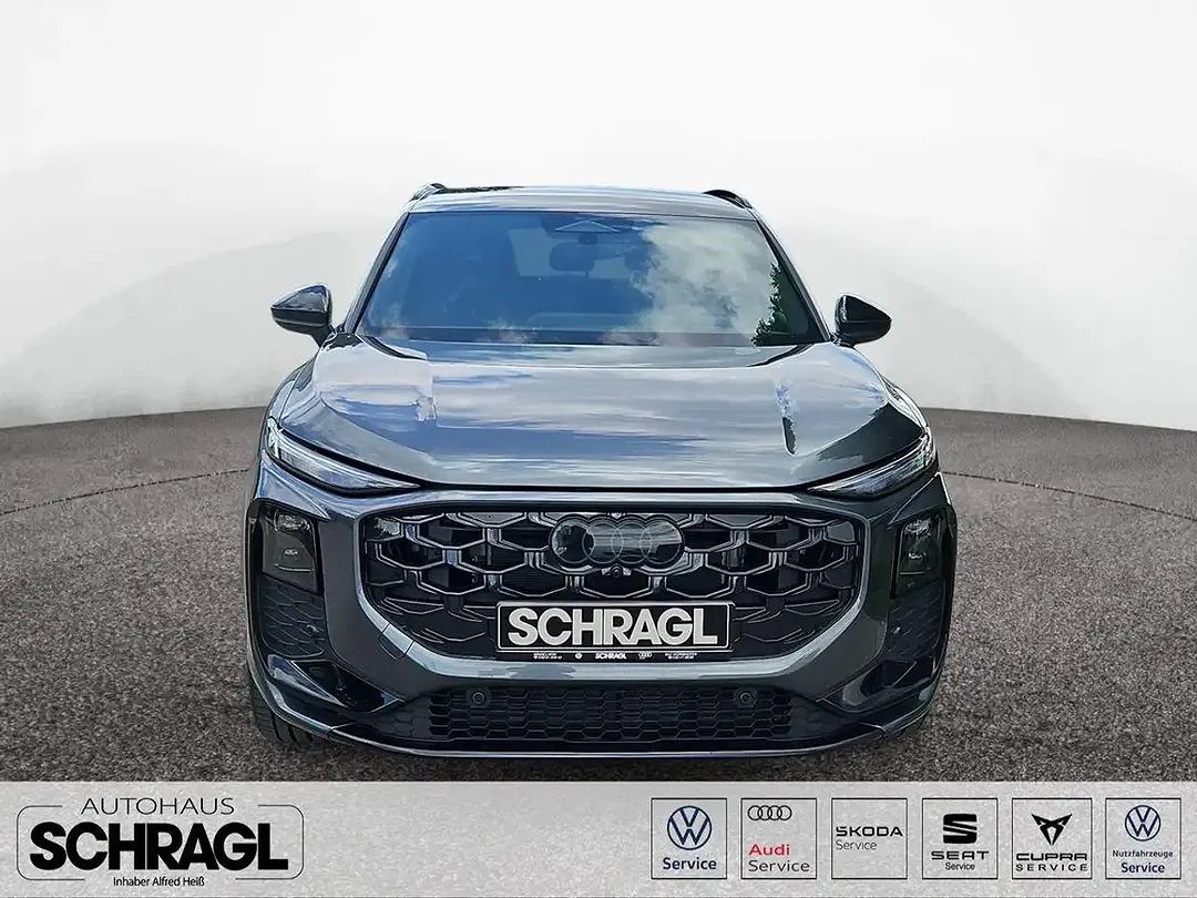 Audi Q3 - Thumbnail 8