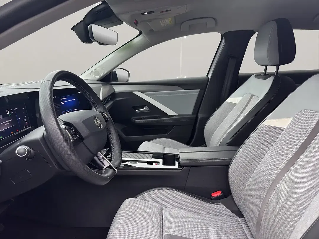 Opel Astra - Thumbnail 6