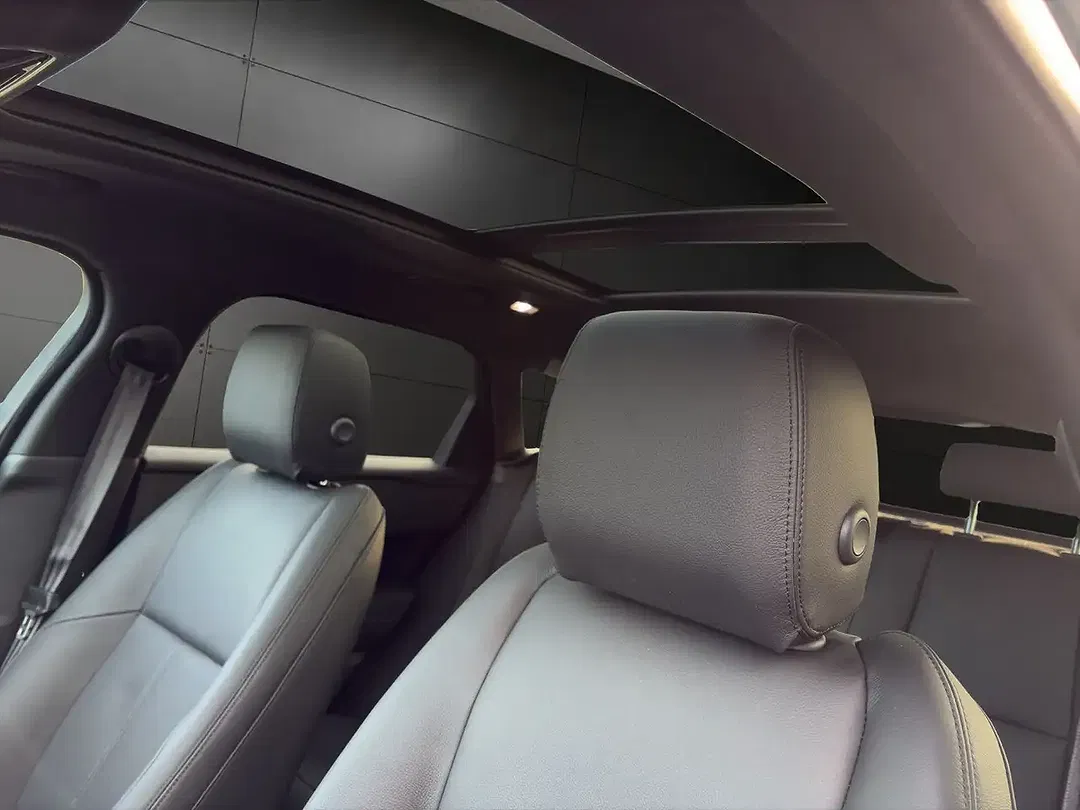 Land Rover Range Rover Velar - Thumbnail 10