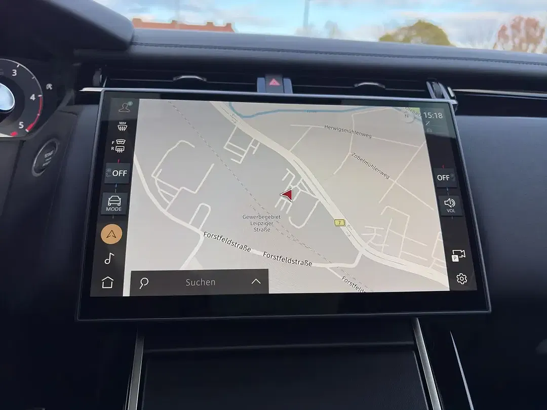Land Rover Range Rover Velar - Thumbnail 15
