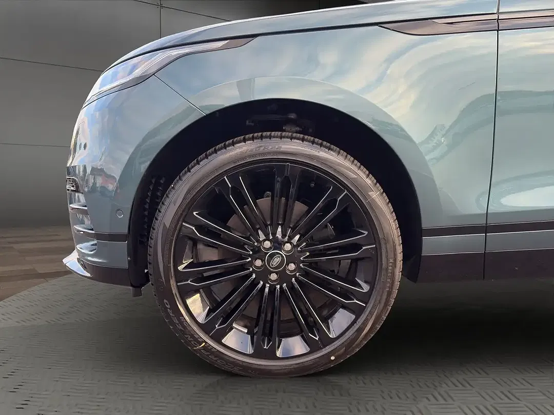 Land Rover Range Rover Velar - Thumbnail 9
